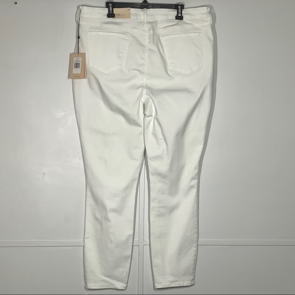 NYDJ Ami Exposed Button Fly Stretch Ankle Women's Jeans in Optic White - Picture 8 of 16